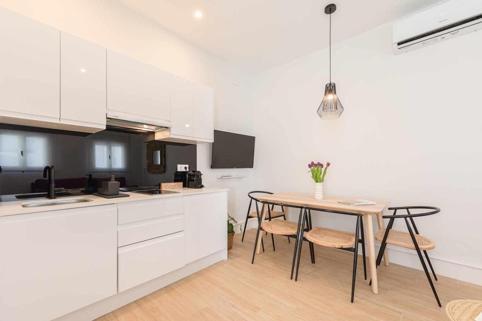 Isg Apartments Cuna Севиля Екстериор снимка
