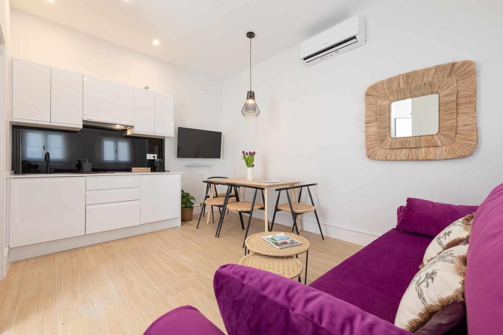 Isg Apartments Cuna Севиля Екстериор снимка