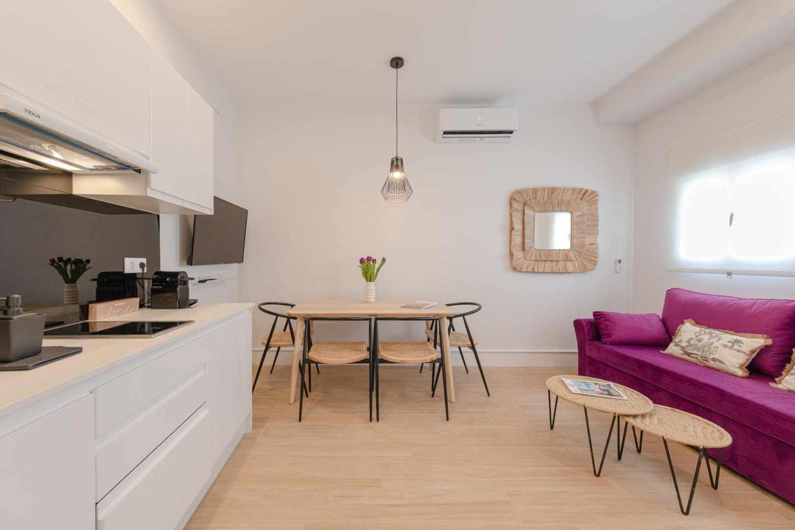 Isg Apartments Cuna Севиля Екстериор снимка
